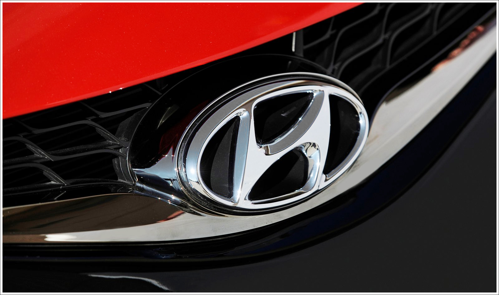 Hyundai new emblem