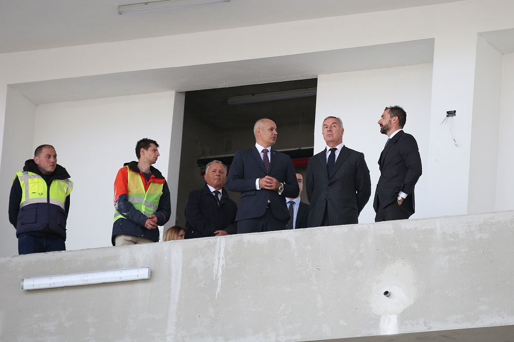 Đukanović obišao radove na gradskom stadionu