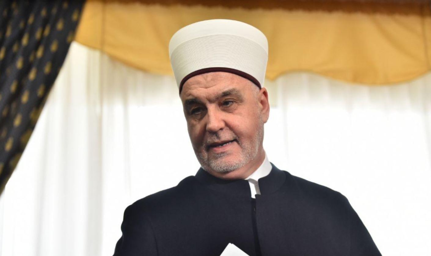 Oproštajni govor reisa Kavazovića: Vodiće se teška borba da sačuvamo dušu, vjeru i bošnjački duh