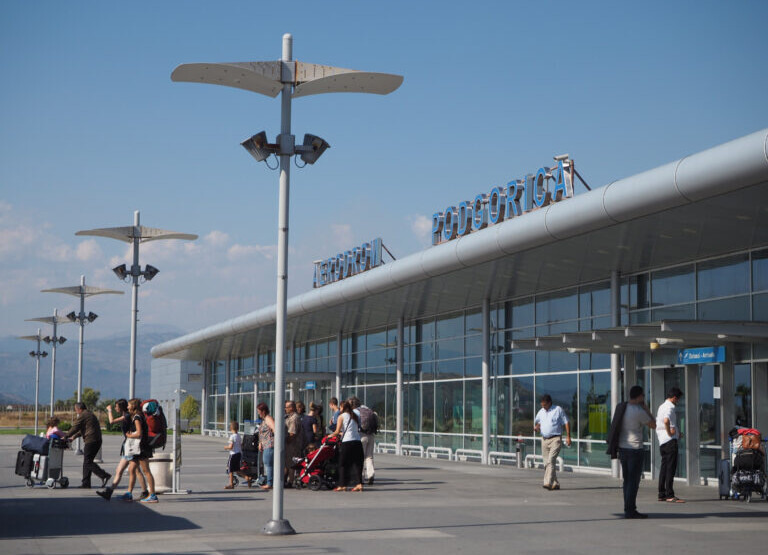 Arhiva: Aerodrom Podgorica