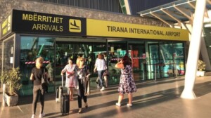 Aerodrom u Tirani