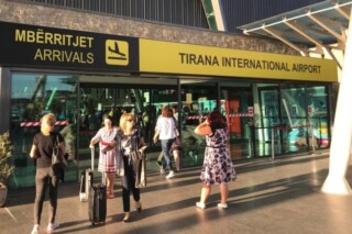 Aerodrom u Tirani