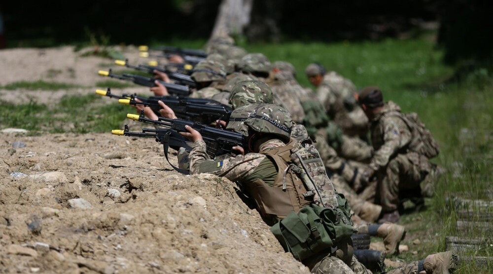 Ukrajina/ Foto: EPA-EFE/ADAM VAUGHANEPA-EFE/ADAM VAUGHAN ATTENTION: FOR OPERATIONAL SECURITY REASONS IT IS NOT PERMITTED TO REPORT THE DETAILS OF ANY LOCATIONS, OR TO REVEAL THE IDENTITIES OF ANY UKRAINIAN RECRUITS OR SHOW THEIR IDENTIFIABLE FACES IN PRINT, ONLINE OR BROADCAST IMAGERY.