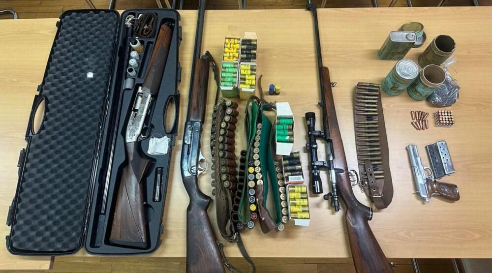 Oduzeto oružje i municija/ Foto: UP