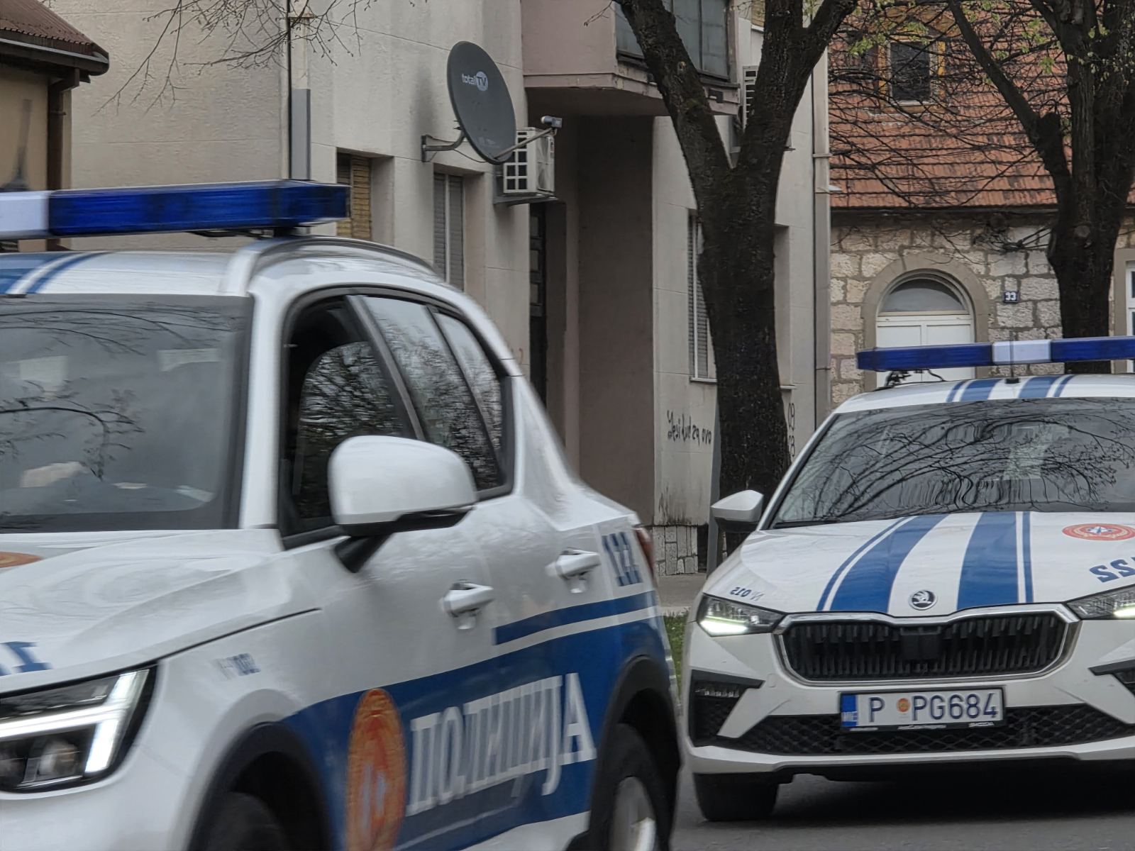 Za 24 sata 15 saobraćajnih nezgoda, četiri osobe teže povrijeđene