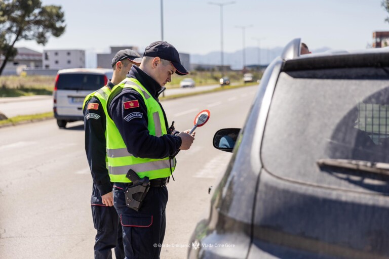 Kazne zbog saobraćajnih prekršaja mogu da se plate na licu mjesta