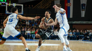 Karlik Džons