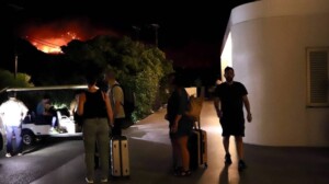 Foto: EPA / NIKOS CHALKIADAKIS