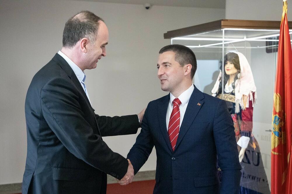 Mrkić: Bečić sa Drešajem dogovarao uslove za Đeljošaja; Bečić i Đeljošaj demantuju