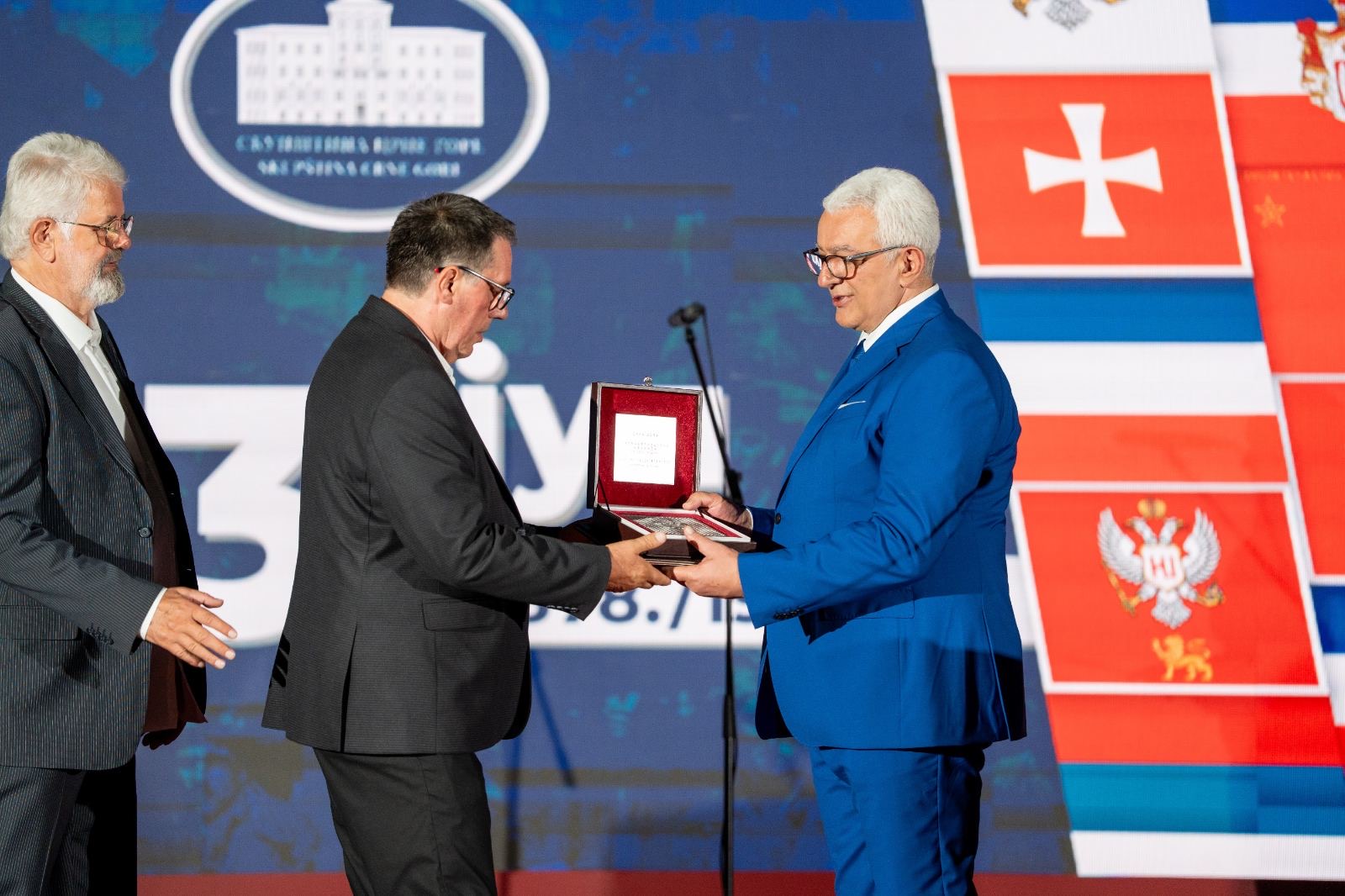 Uručivanje Trinaestojulske nagrade (Foto: Skupština Crne Gore)