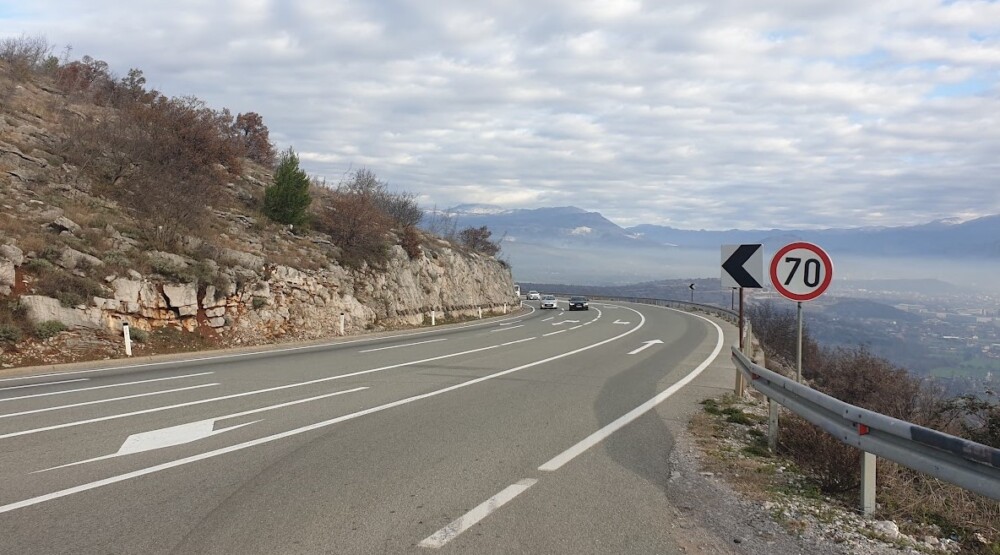 Poštovati postavljenu signalizaciju