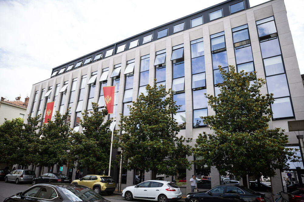 Vrhovni sud raspisao javni oglas za prijem 19 pripravnika u crnogorskim sudovima