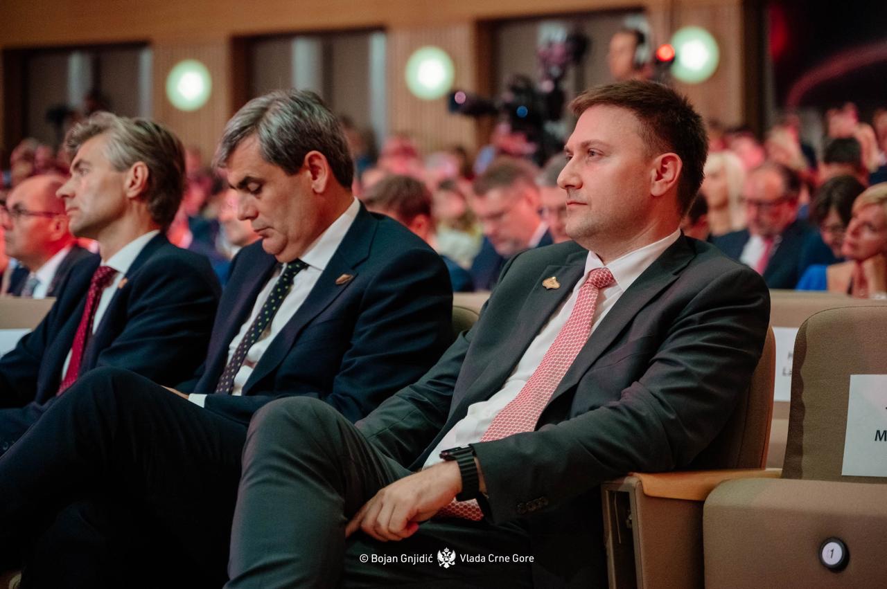 Šimun na međunarodnom forumu na Bledu: Jačanje saradnje sa međunarodnim partnerima radi modernizacije i efikasnijeg funkcionisanja zdravstvenog sistema.