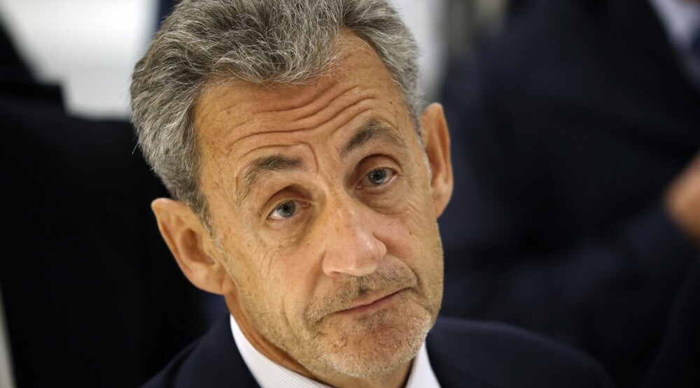 Foto: EPA/YOAN VALAT