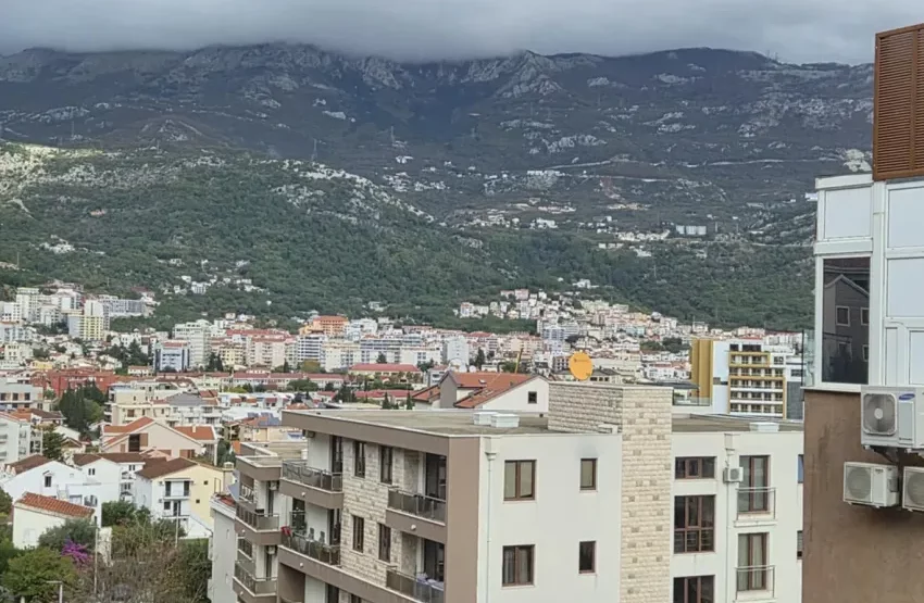 NSD Budva: Vlada obustavila program privremenih objekata Opštine Budva