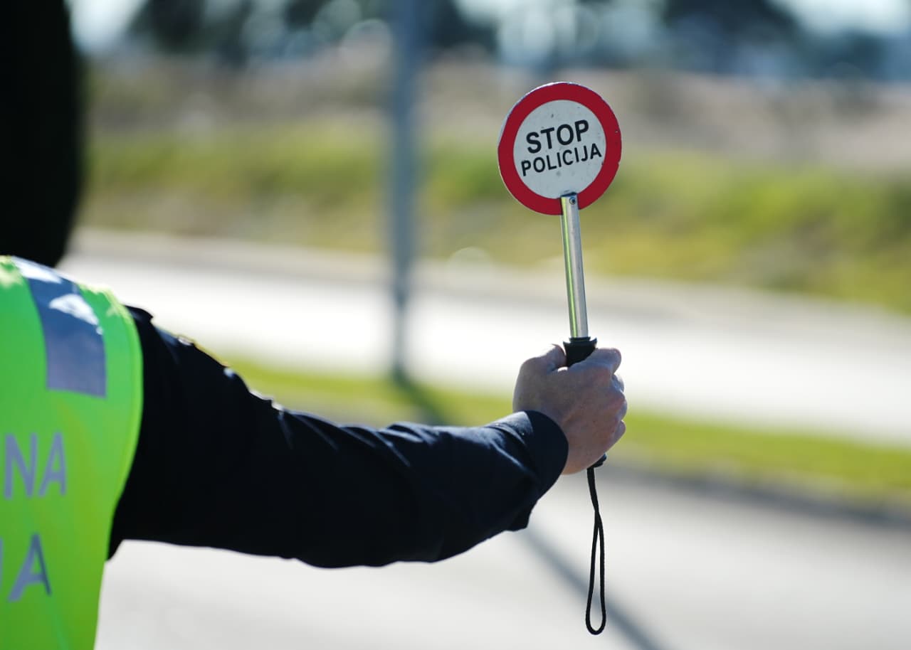 Uhapšen podgoričanin: Pokušao da podmiti policajce