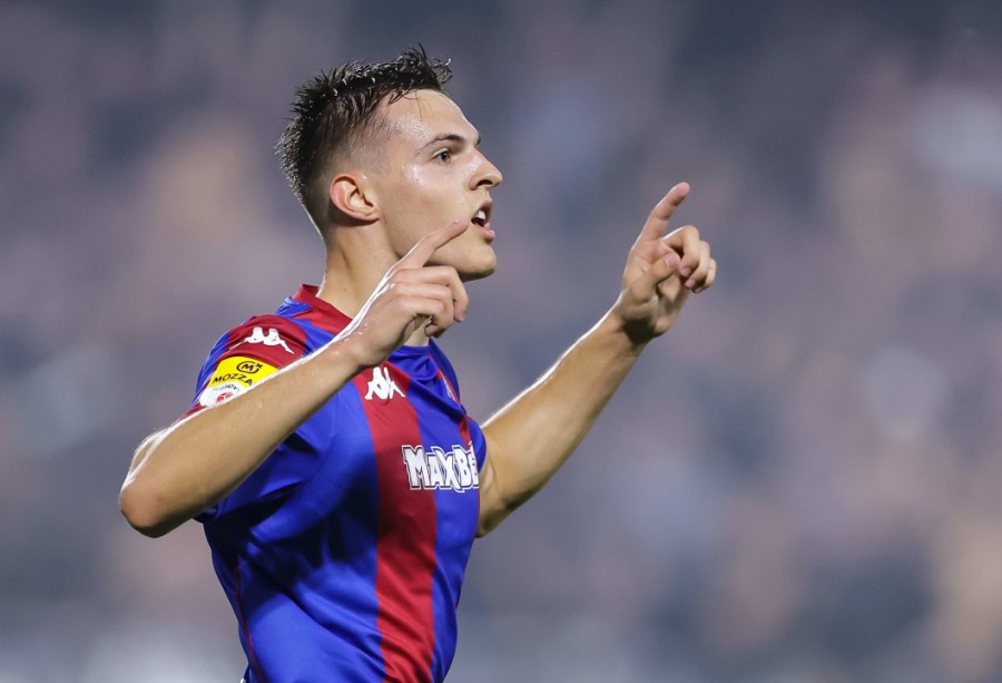 Italijani tvrde: Andrej Kostić od ljeta u Milanu