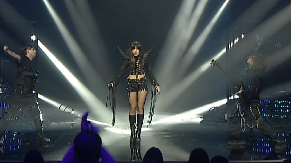 Predstavnica Rumunije na Evroviziji na meti kritika zbog pjesme “Davi me”