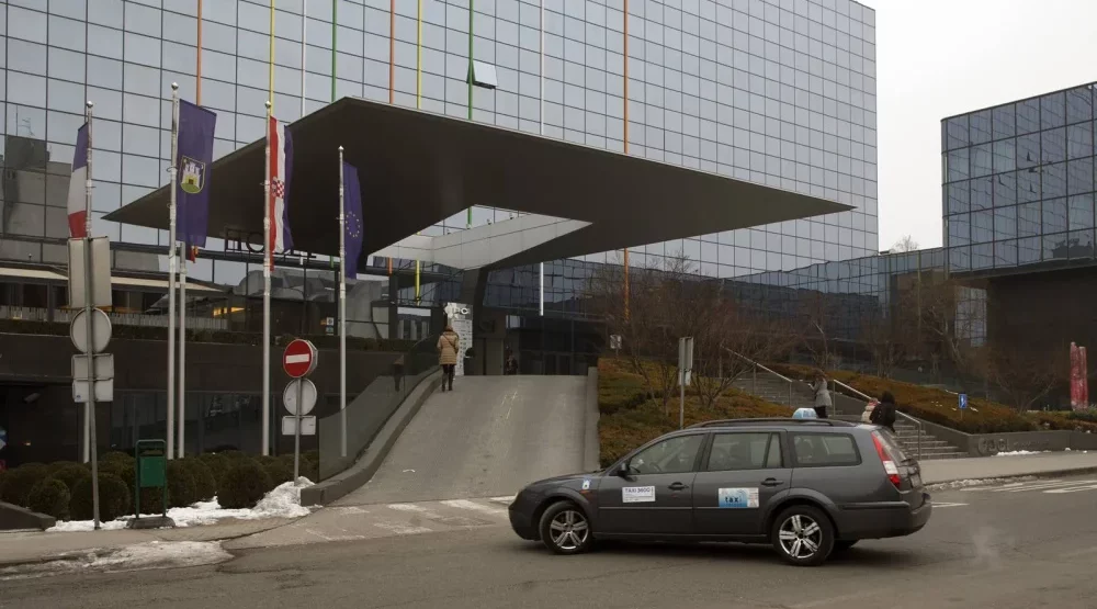 Nove političke igre oko Jadranskog naftovoda