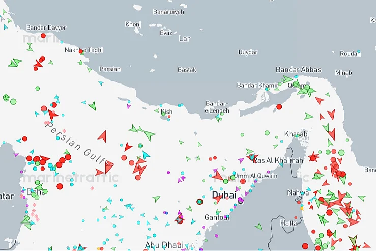 Imali su više taktika i jednu šifru: Šest brodova je prošlo Hormuškim moreuzom uprkos iranskim prijetnjama