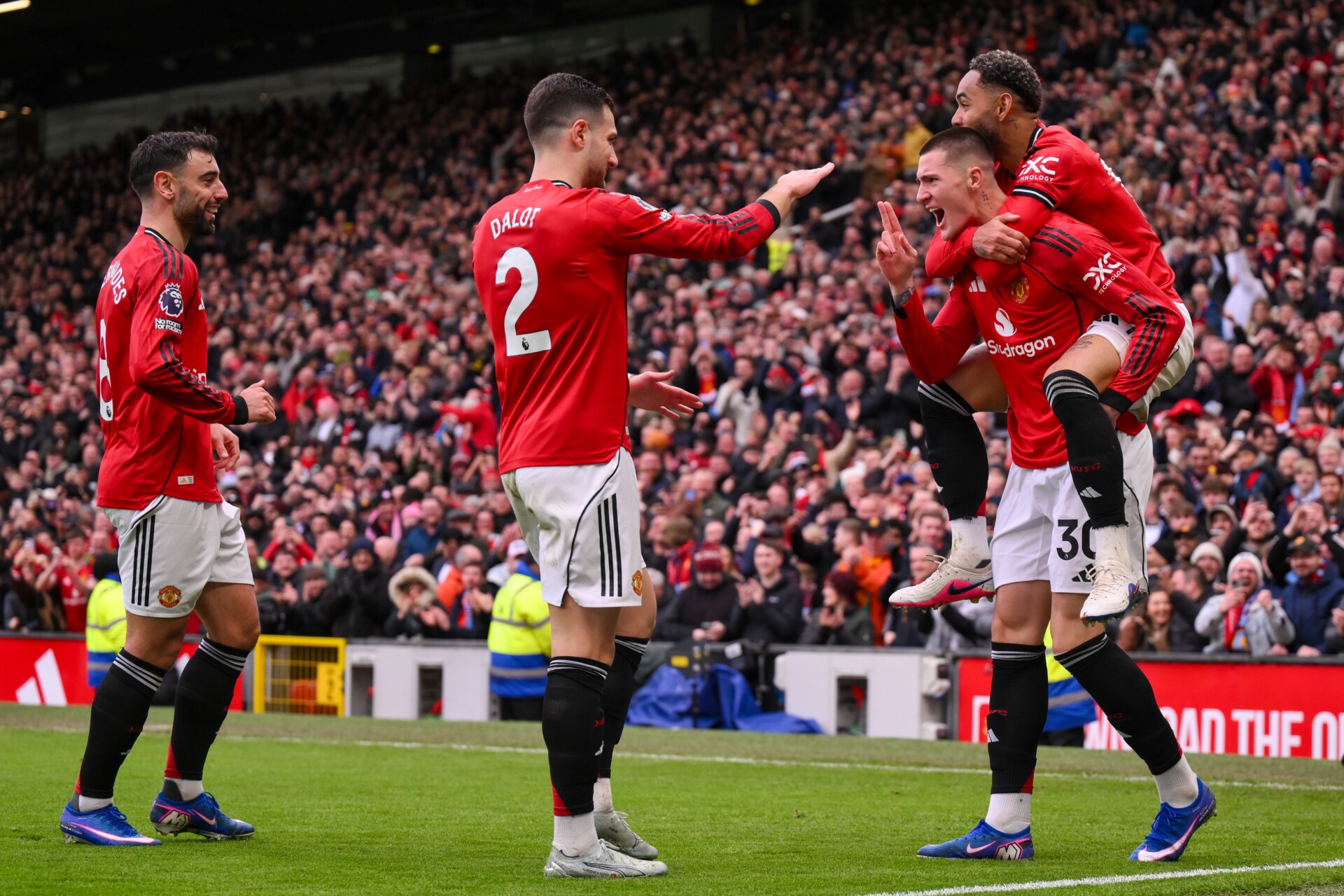 Nova radost na ”Teatru snova”, slavi crveni dio Mančestera, Bruno nadmašio Bekama