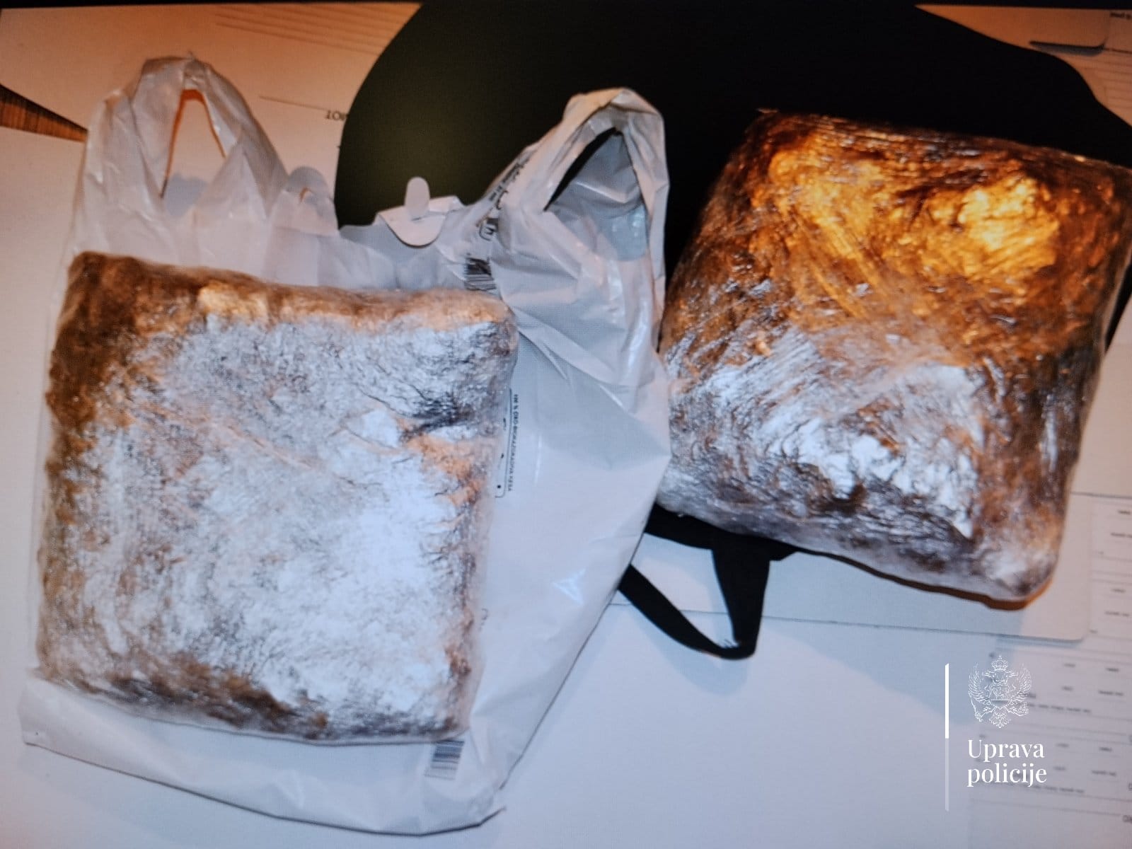 Uhapšen Pljevljak, kod njega pronađeno više od dva kilograma marihuane