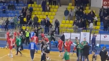 Skandal u Pljevljima: Rukometaš Zabjela tukao igrače Rudara