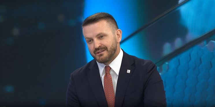 Dukaj: Ljudski kapital ključ profesionalizacije