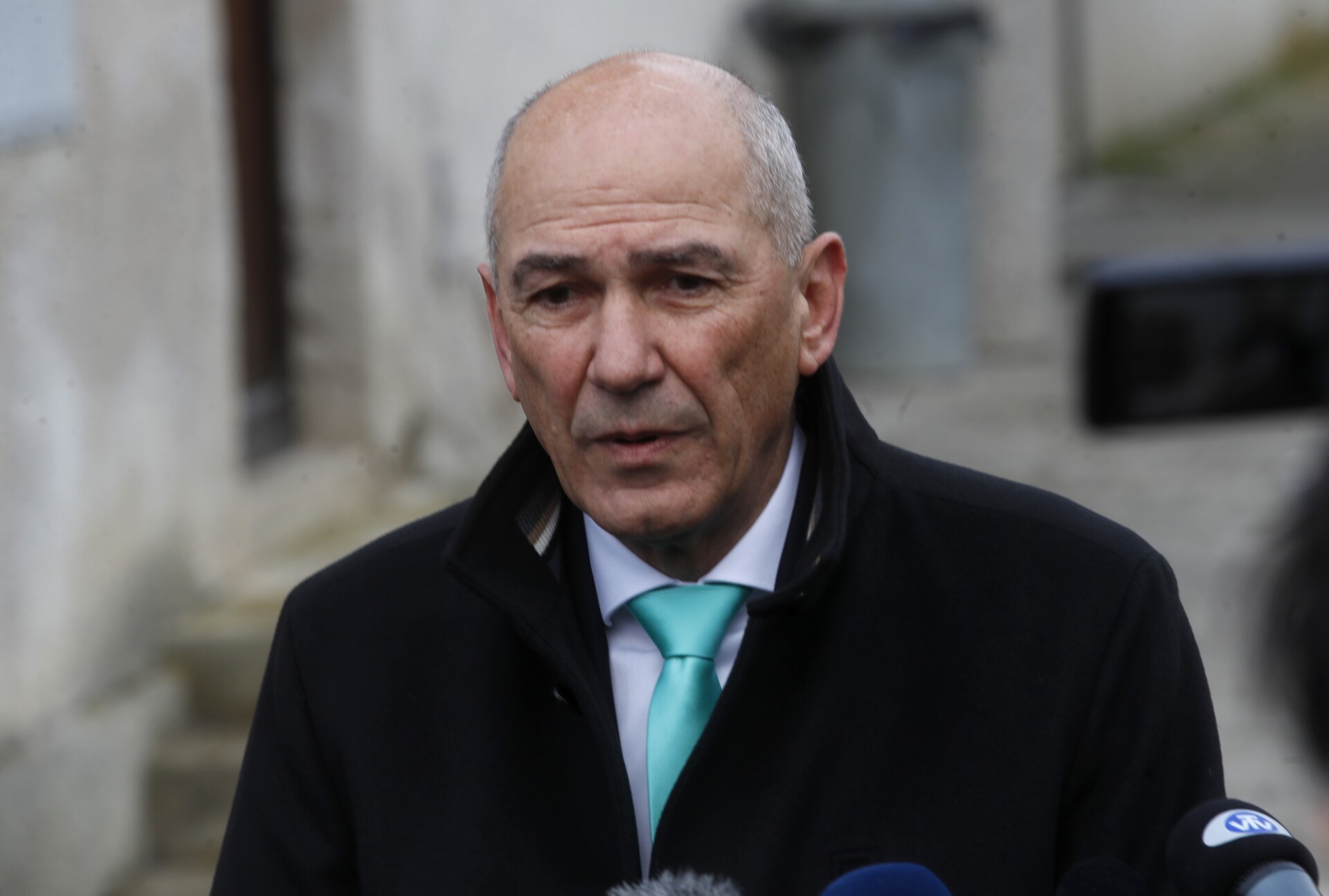 Janša potpisao koaliciju: “Izvući ćemo Sloveniju iz močvare”
