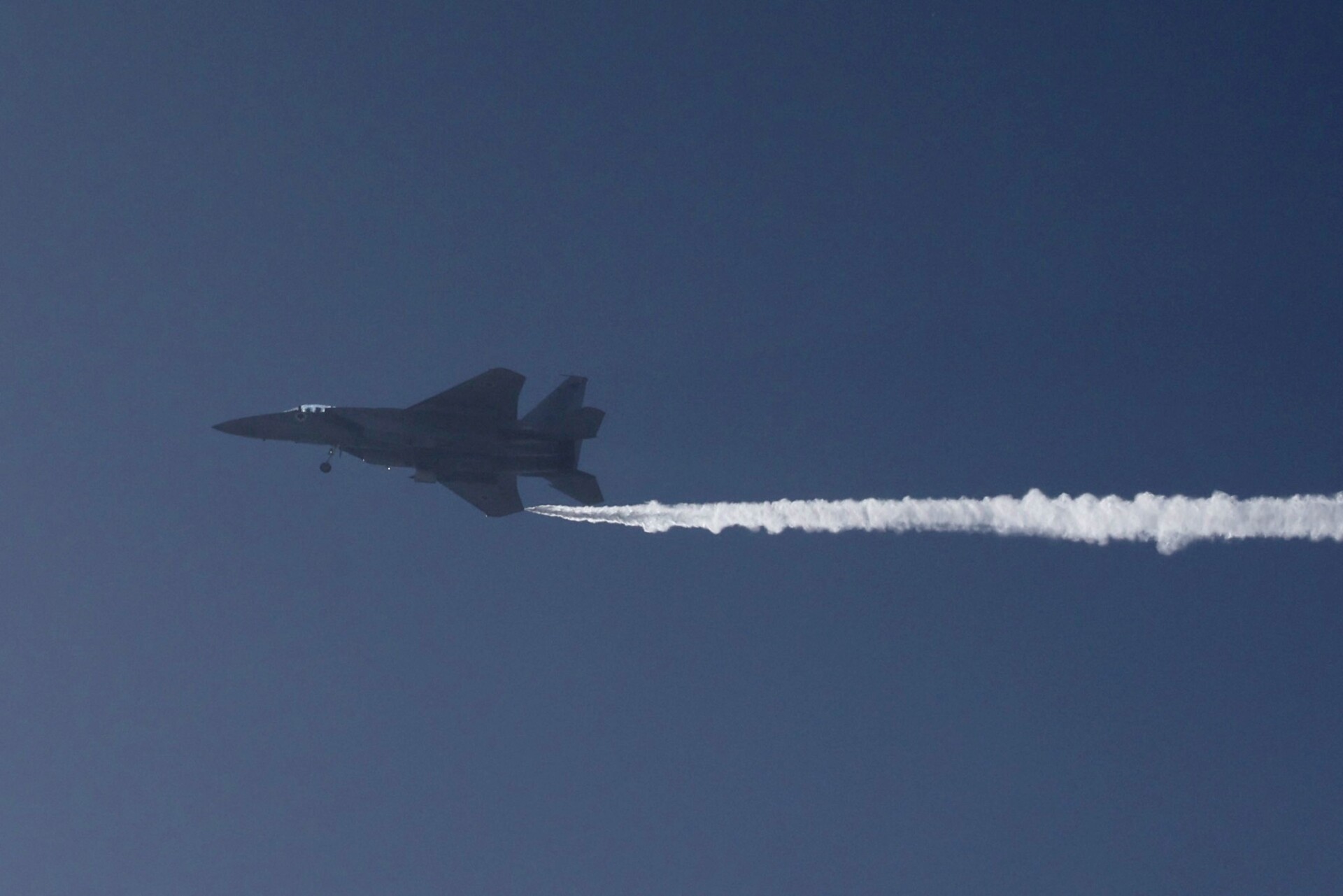 IRGC najavila odmazdu – industrijski centri na udaru; Tramp: Srušen najveći most u Iranu