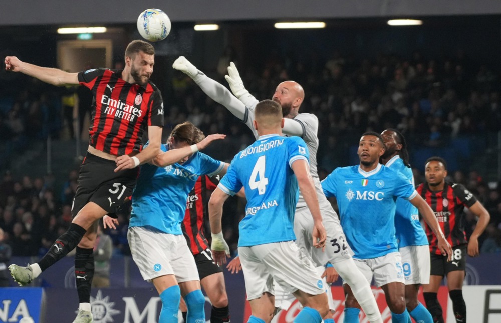 Napoli srušio “rosonere” i preuzeo drugo mjesto