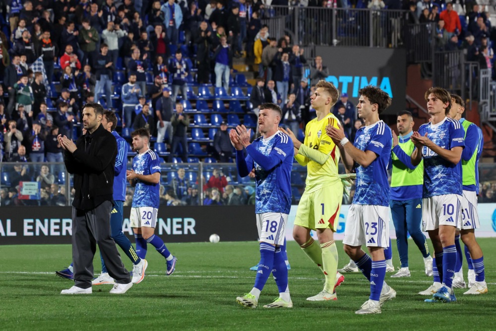 Komo se vratio pobjedama i ostao u trci za plasman u Ligu šampiona