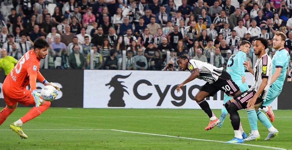 Juventus grabi ka Ligi šampiona