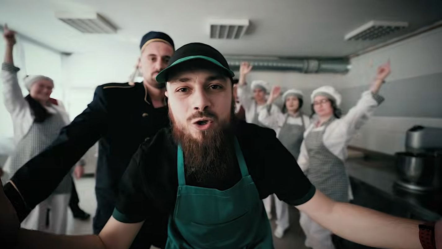 Helem Nejse – Praktika