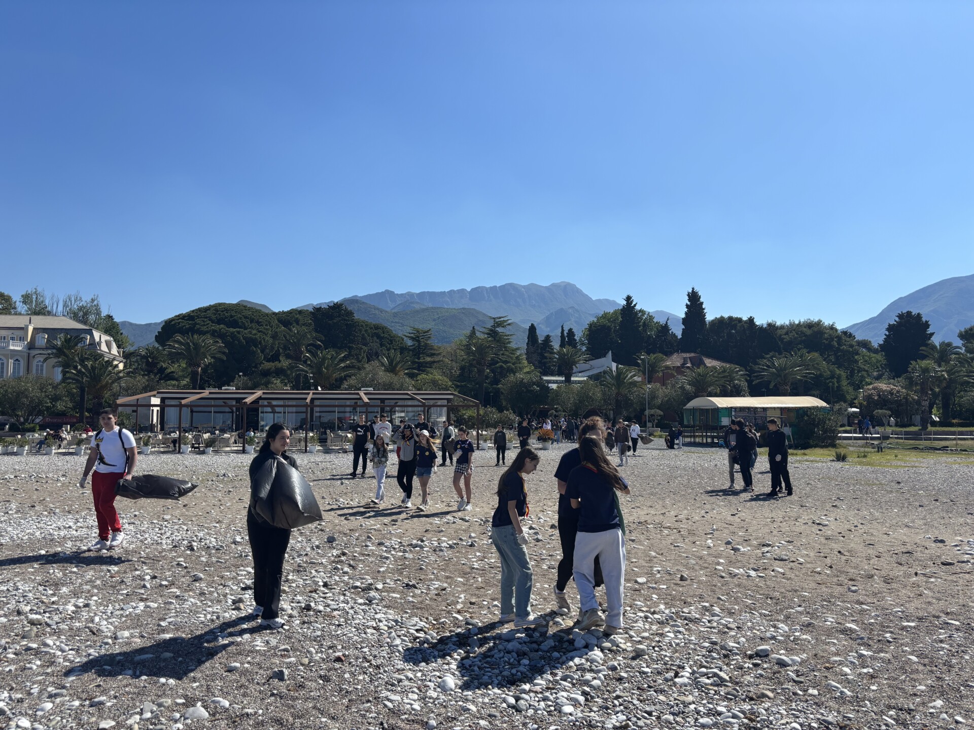 JPMD: Dan planete Zemlje, obilježen čišćenjem kupališta na teritoriji opštine Bar