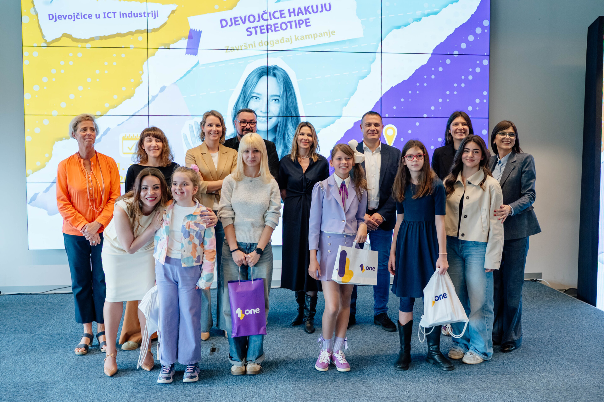 Kompanija One i partneri: Djevojčice hakovale stereotipe oblikujući novu generaciju digitalnih liderki u Crnoj Gori