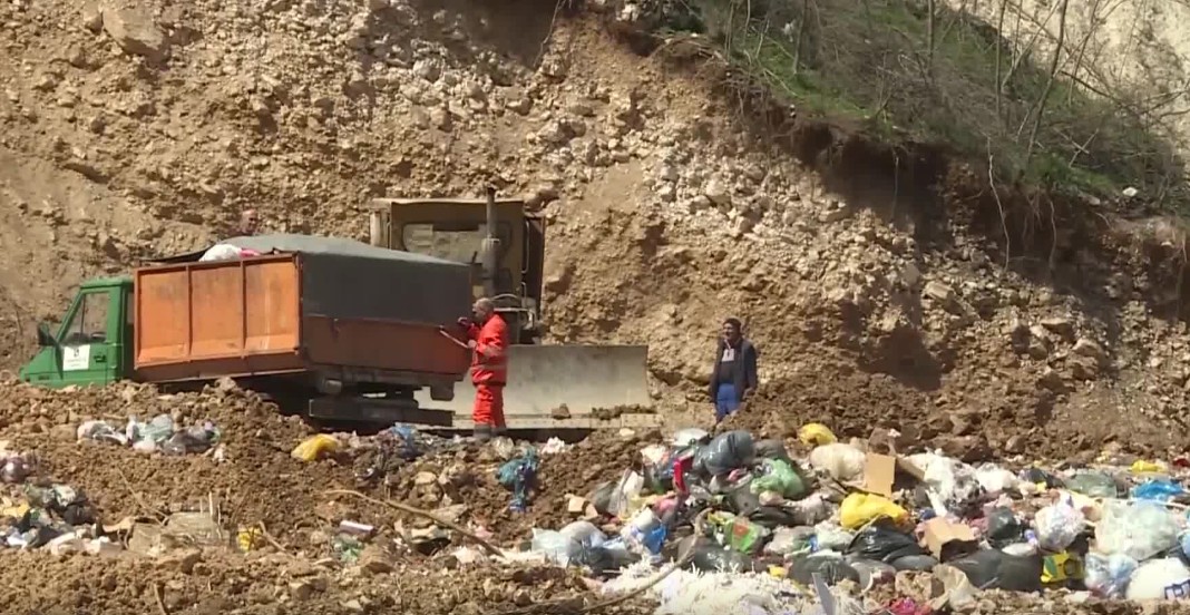 Bijelo Polje: Komunalno nije imalo saglasnost da 18.000 uginule živine zakopa na deponiji