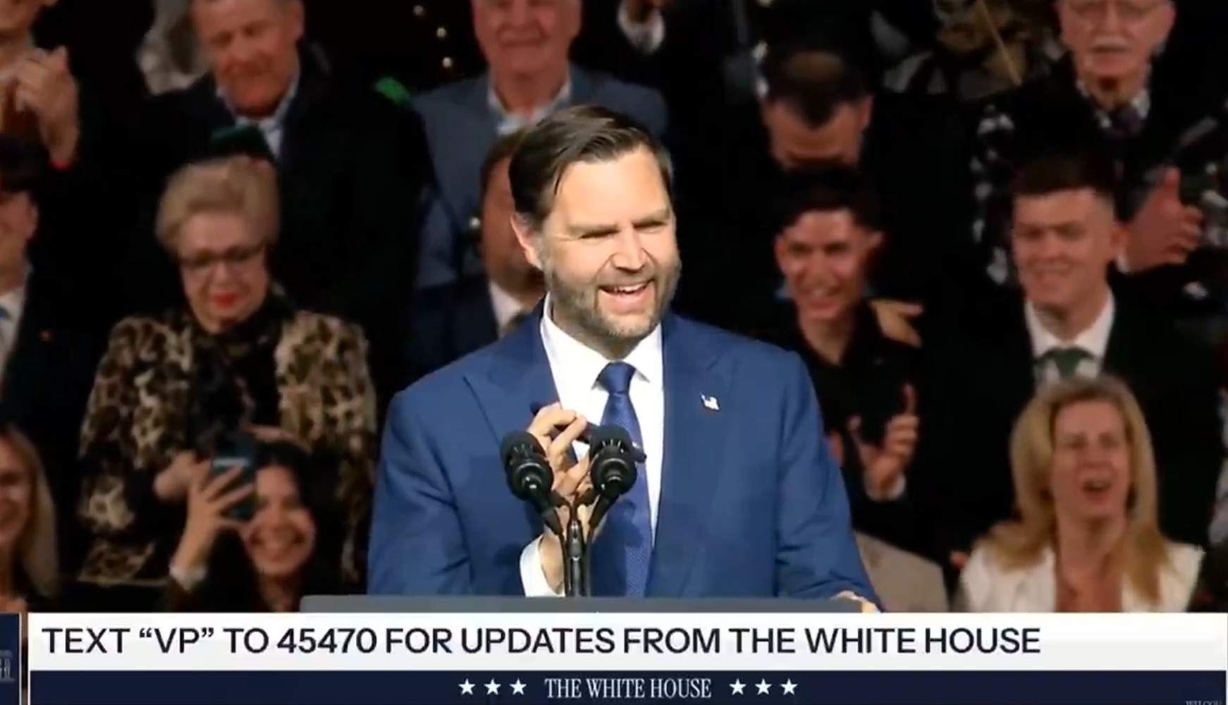 VIDEO: Džej Di Vens telefonom zvao Trampa sa mitinga u Budimpešti