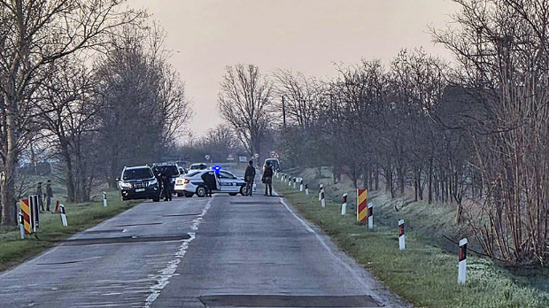 Policija i vojska blokirali puteve u opštini Kanjiža