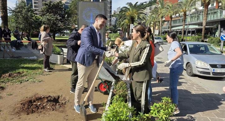 Budva: Sadnjom biljaka i edukacijom obilježen Dan planete Zemlje