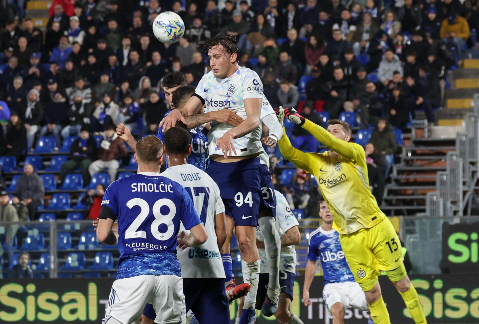 Spektakl od 7 plus! Neustrašivi Komo pokazao zube, Interov preokret i krupan korak ka tituli!