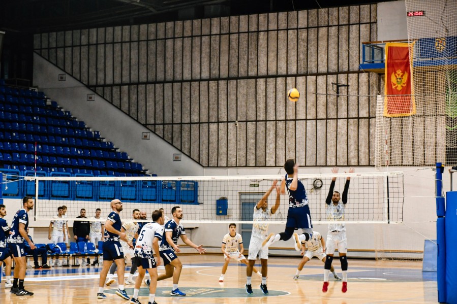 EPCG Superliga: Danas polufinalni mečevi