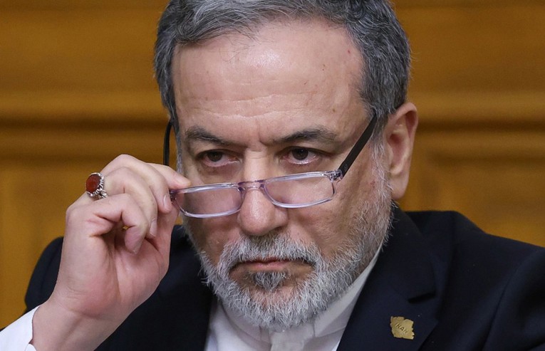 Iran: Svaki put kada se nađe rješenje na stolu, SAD ulazi u vojnu avanturu