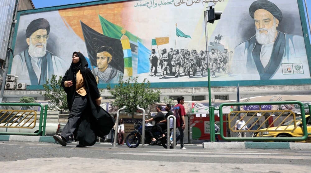 Foto: EPA/ABEDIN TAHERKENAREH