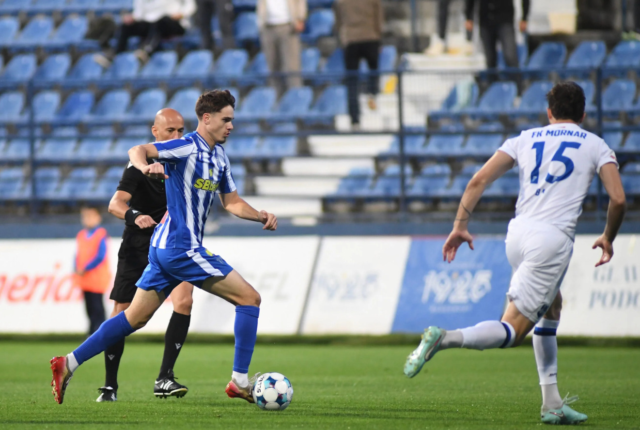 UŽIVO: Jedinstvo vodi 3:0 protiv šampiona, 3:0 i za Mladost u gostima, Petrovac čuva prednost protiv Budućnosti, Mornar protiv Jezera, bez golova u Kotoru