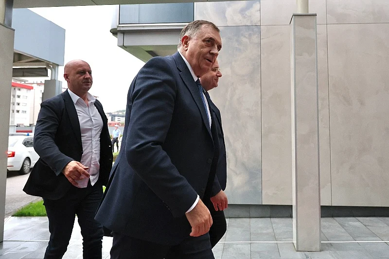 Dodik: Vjerujem da će Rusija na sjednici Savjeta bezbjednosti zatražiti da se sve odluke Kristijana Šmita ponište