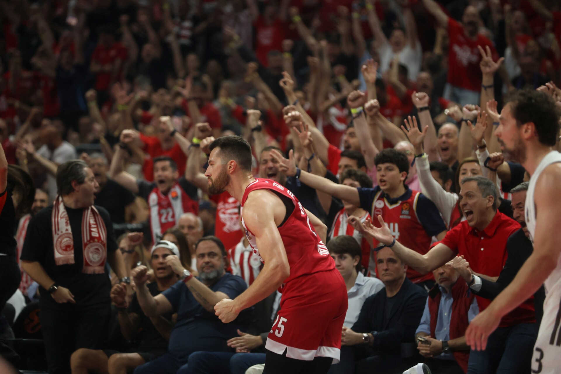 Olimpijakos ponovo na krovu Evrope, Real pao poslije velike drame u Atini