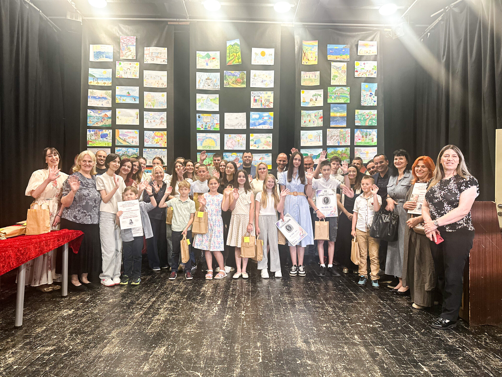 Održan treći festival “Đački rastanak” u Nikšiću