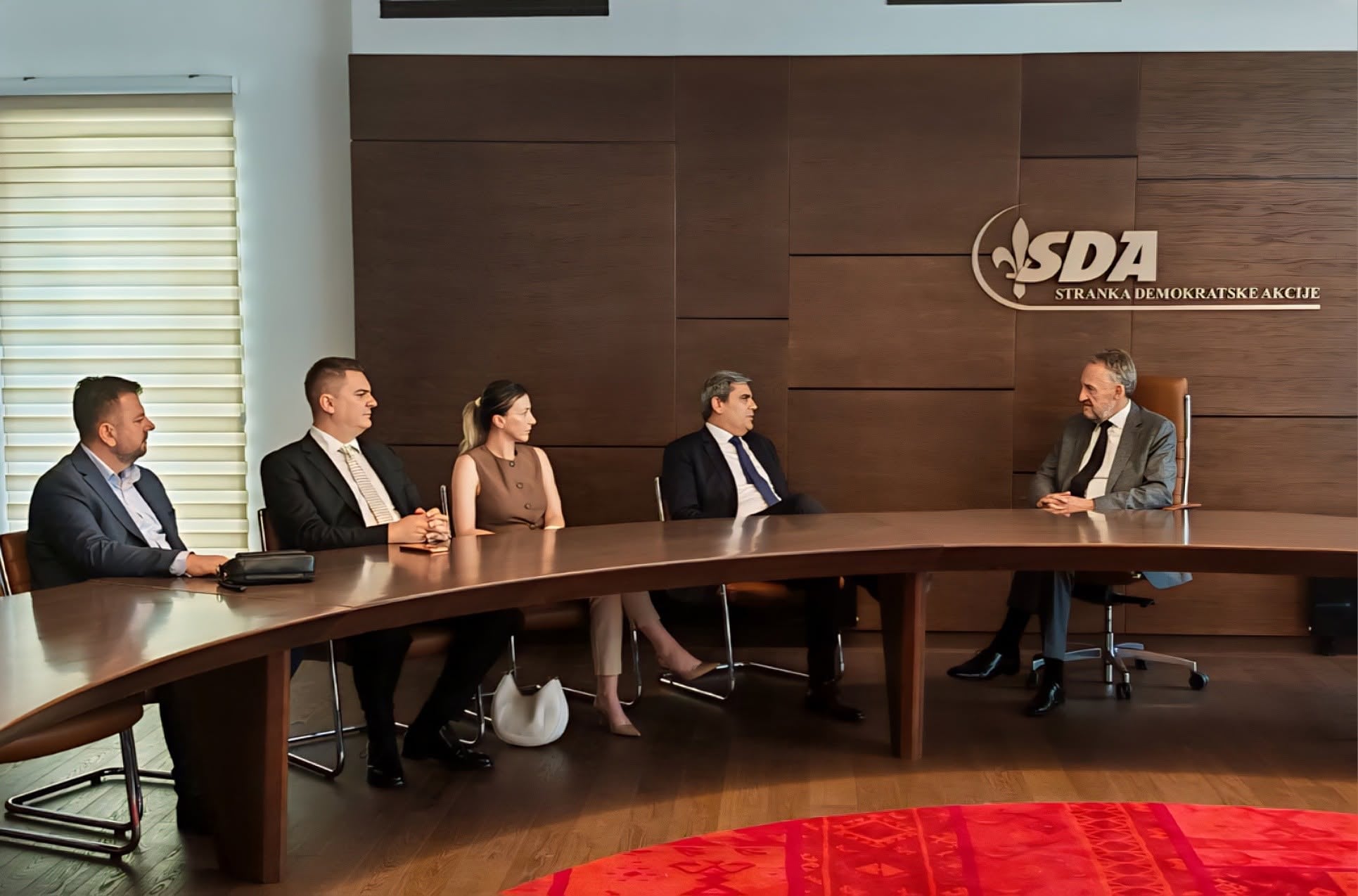 Ibrahimović sa Izetbegovićem u Sarajevu: Članstvo partija u 