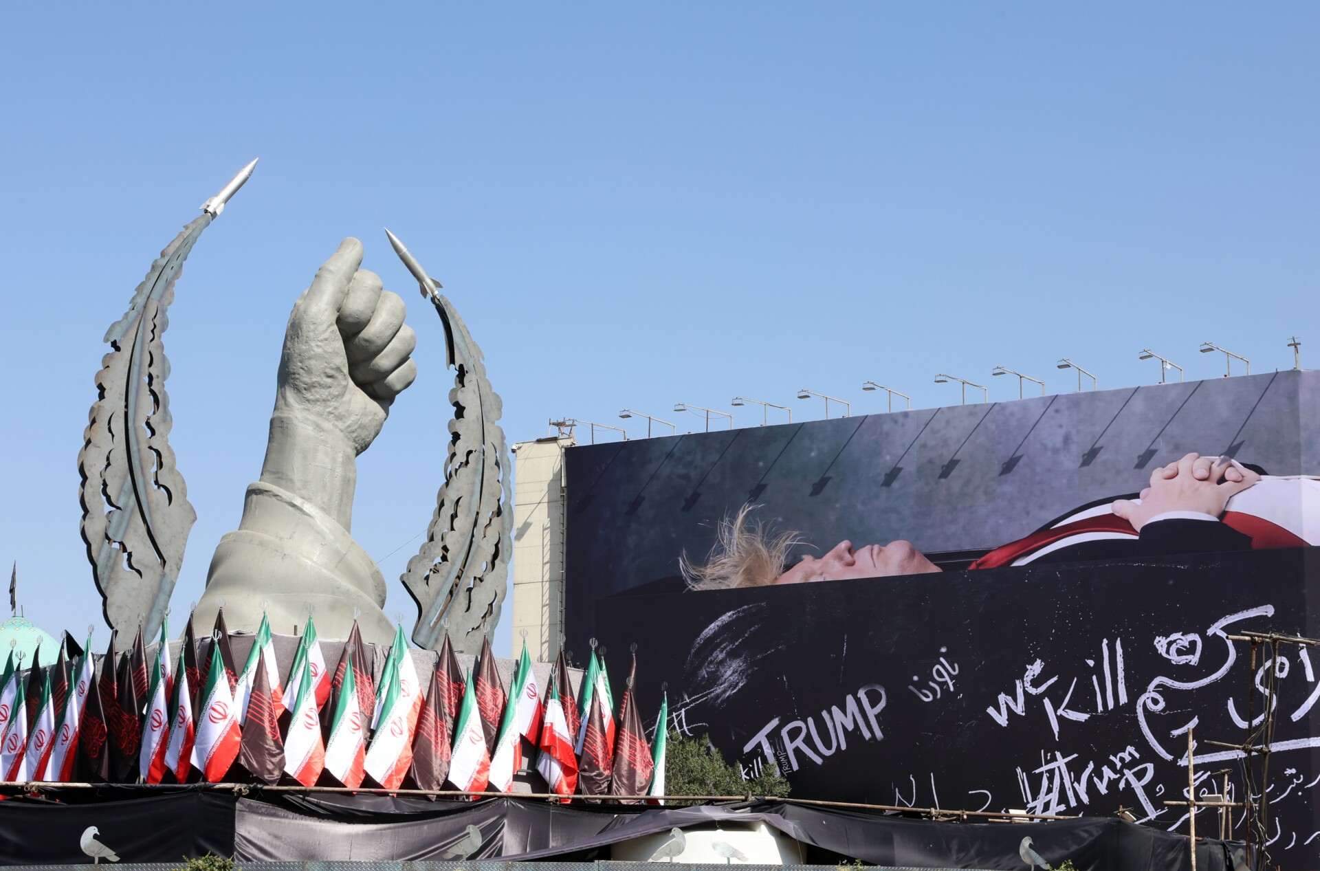UŽIVO: Tramp: Nastavićemo napade na Iran dok ne pristanu na sporazum; Teheran: Nećemo popustiti pod pritiskom
